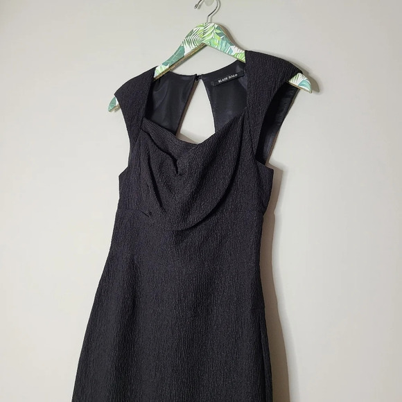 Black Halo Textured Sheath Cocktail Dress 4 - Picture 2 of 5